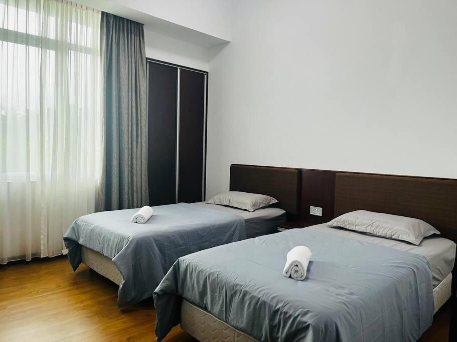 Bay Resort Condominium 3-Bedrooms With Swimming Pool Near The Seaside 미리 외부 사진